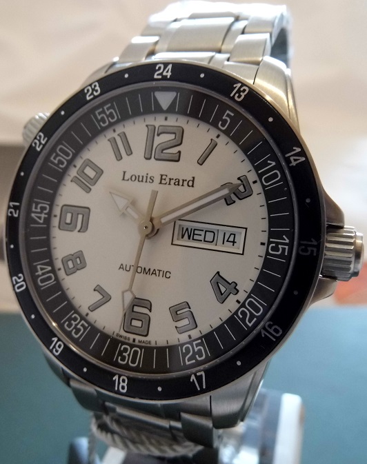 Louis Erard La Sportive, White Dial, Steel Bracelet