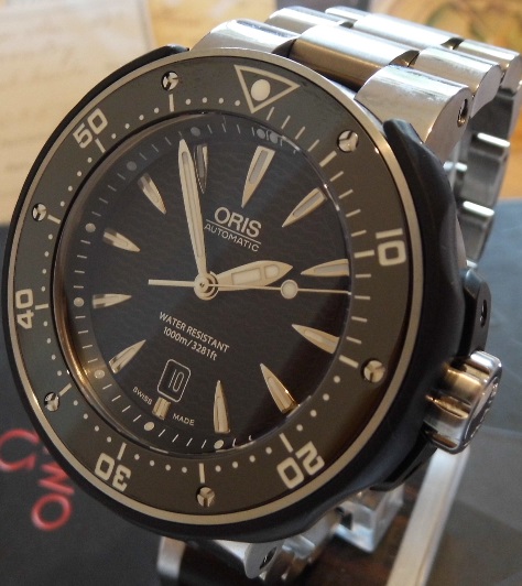 Oris ProDiver Date, Black Dial, Titanium Bracelet