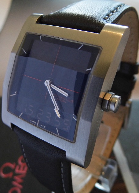 Dunhill DM7 Ana Digi, Black Dial, Leather Strap