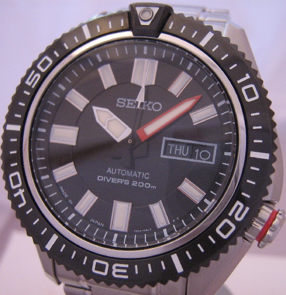 Seiko Stargate SKZ325K1 Automatic, Black Dial, Steel Bracelet