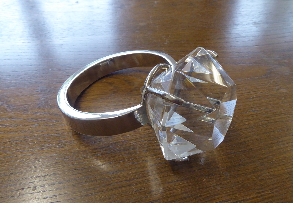 An Oversize Display Diamond Ring 