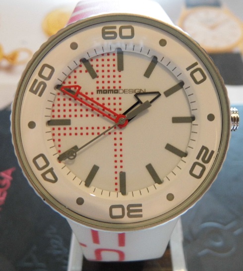 Momo Jet Quartz, White Dial, White Rubber Strap