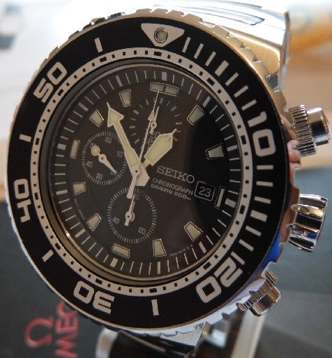 Seiko 200M Divers Chronograph, Black Dial, Steel Bracelet