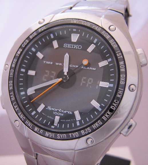 Seiko Sportura Duo Display, Black Dial With Bracelet