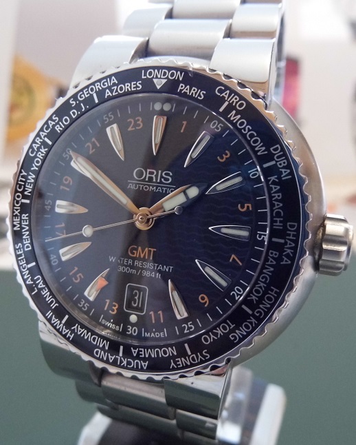 Oris TT1 Divers GMT, Black Dial, Bracelet