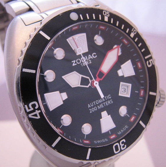 Zodiac Oceanaire, Black Dial With Steel Bracelet