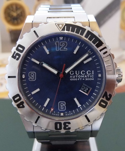 Gucci Pantheon Diver, Blue Dial, Steel Bracelet