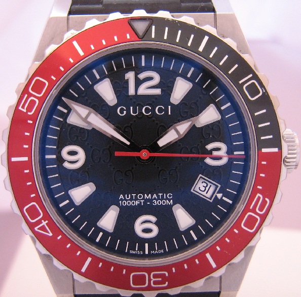 Gucci Pantheon Divers Watch, Black Dial With Rubber Strap