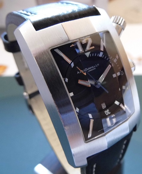 Dunhill Dunhillion City Diver, Black Dial, Leather Strap