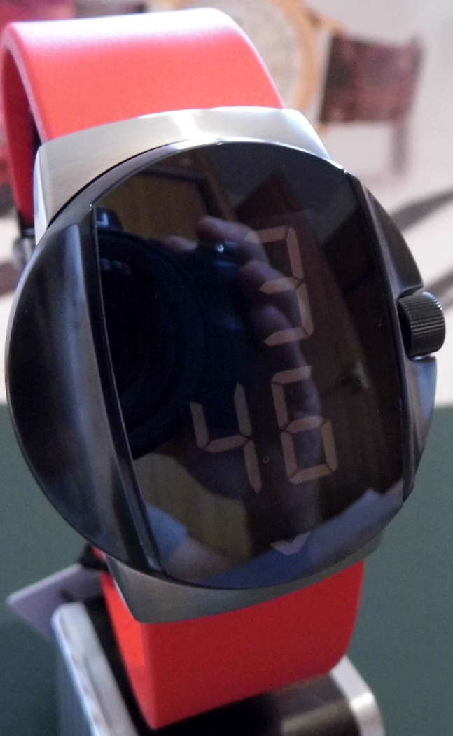 Ventura V-Tec Sparc RX Ltd Edition, Black Dial, Rubber Strap