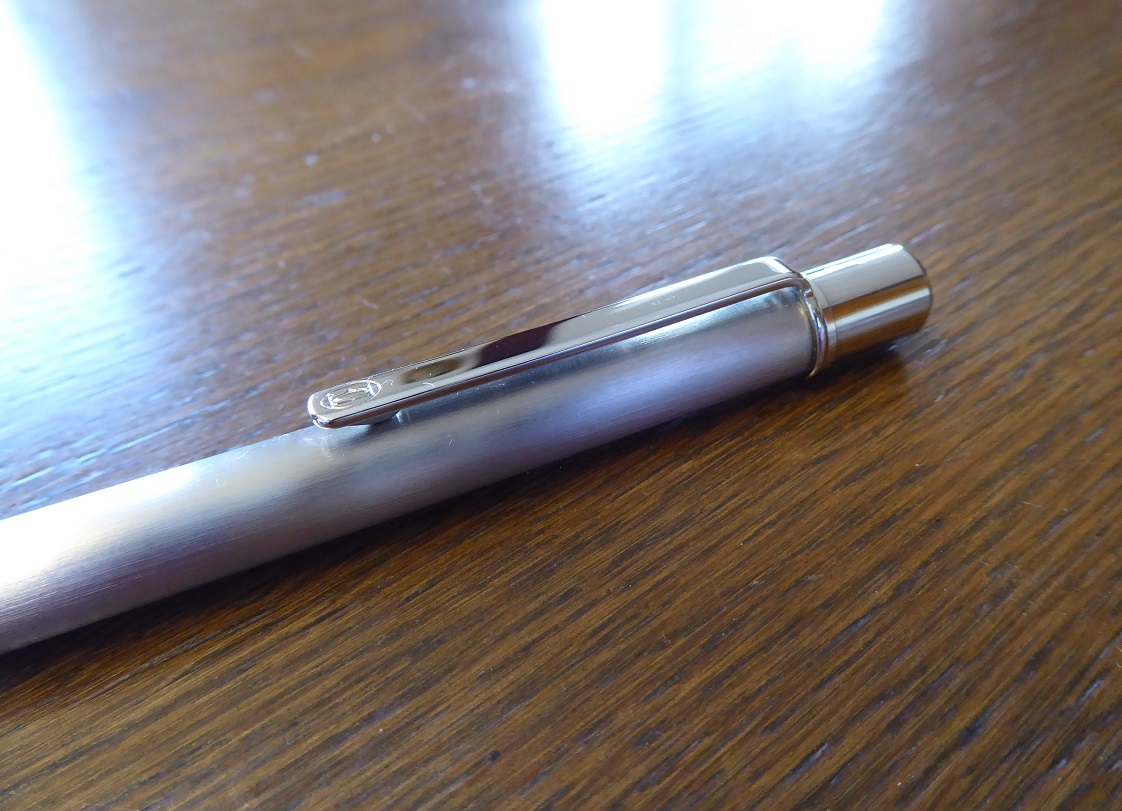 A Cartier Must II Ballpoint Pen