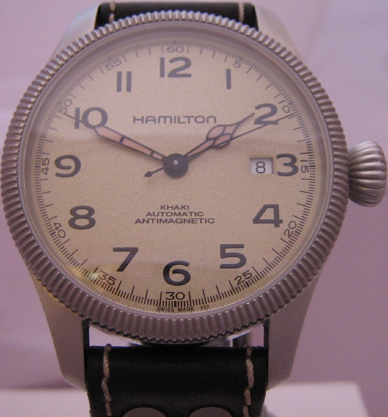 Hamilton Khaki Pioneer, Olive Dial With Leather Strap