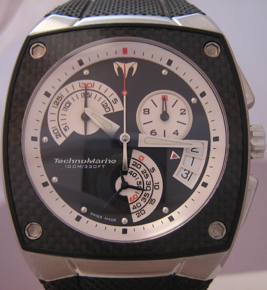 Technomarine KRA02 Chronograph, Black Dial With Rubber Strap
