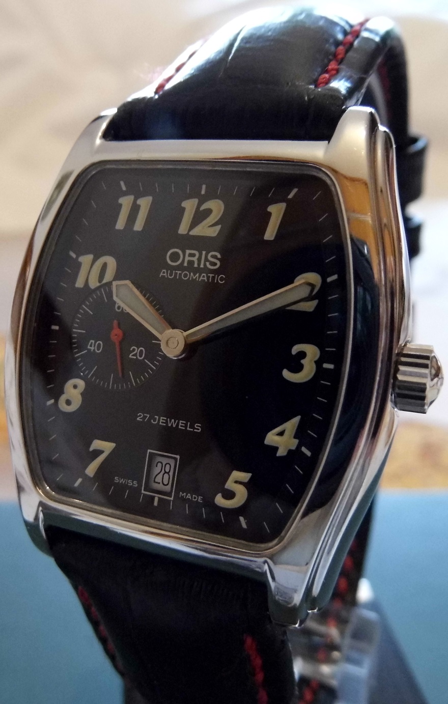 Oris Classic Tonneau, Black Dial, Leather Strap