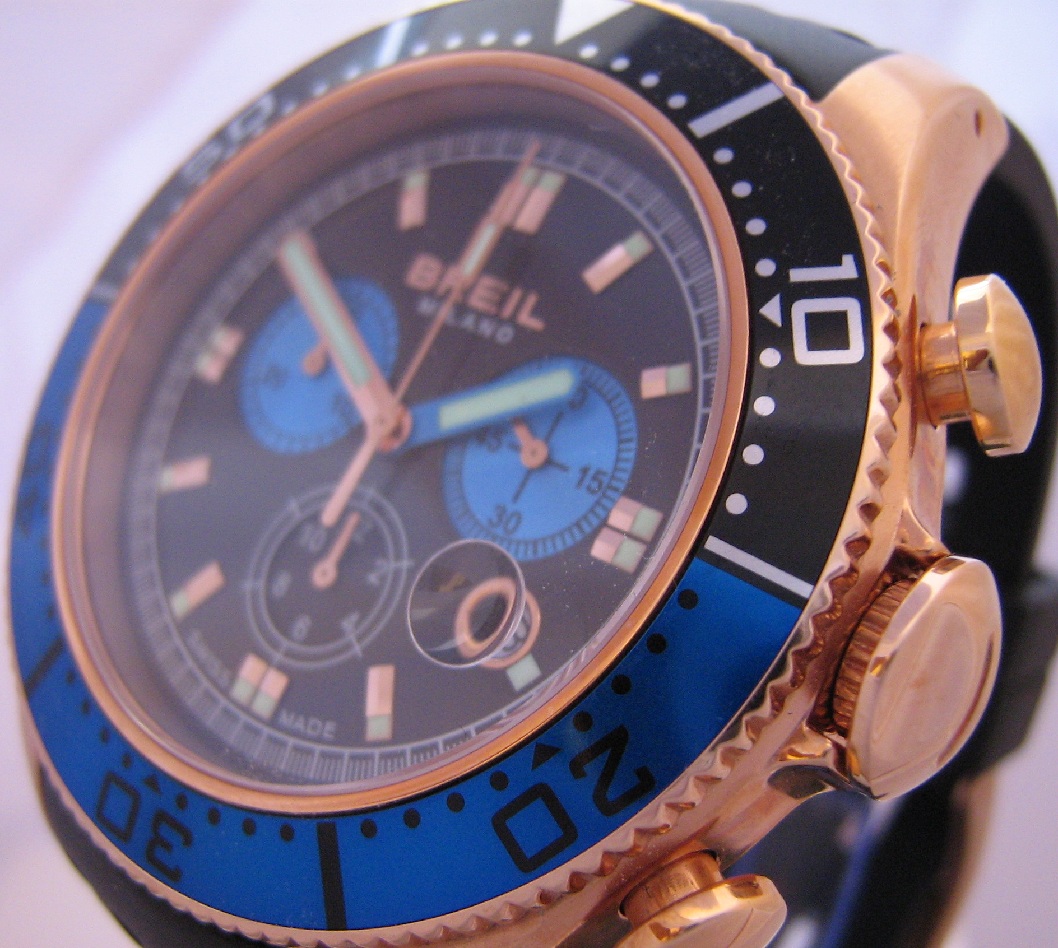 Breil Manta Chronograph, Black Dial With Rubber Strap