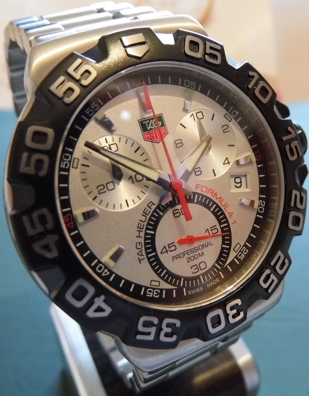 Tag Heuer Formula 1 Chronograph, Silver Dial, Bracelet