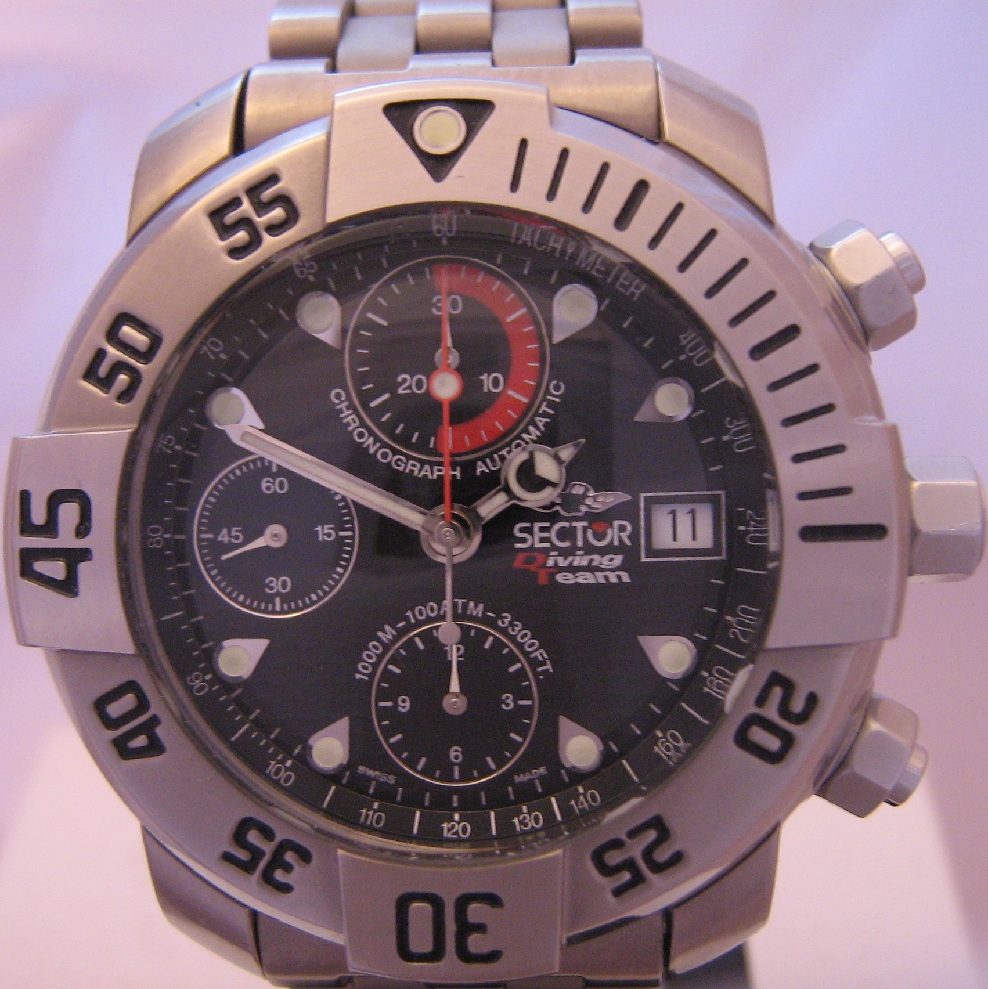 Sector Diving Team 1000 Chronograph, Black Dial, Titanium Bracelet