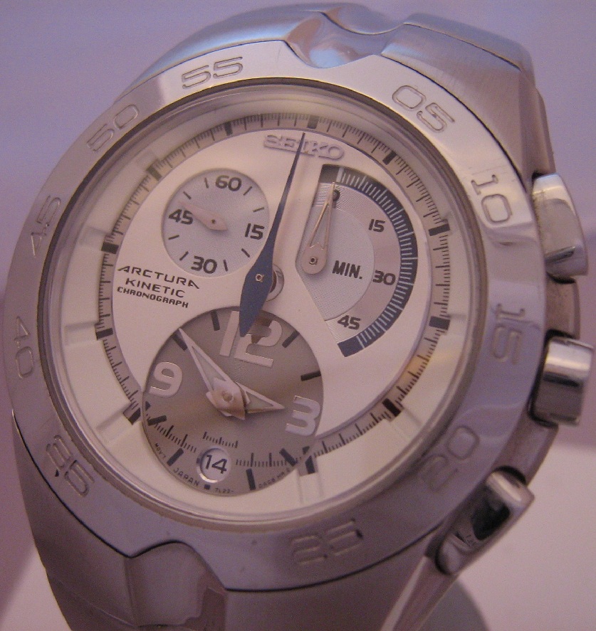 Seiko Arctura Kinetic Chronograph, White Dial, Steel Bracelet