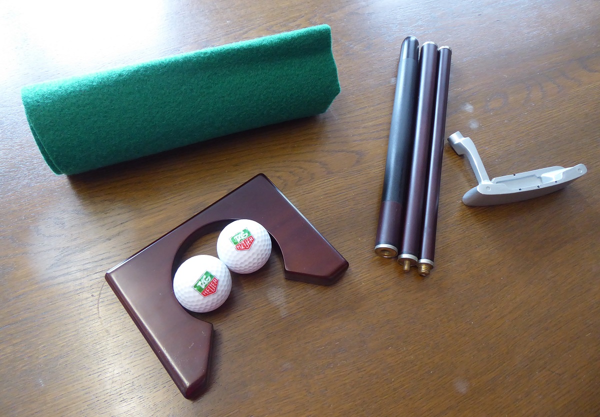 A Tag Heuer Golf Putting Set