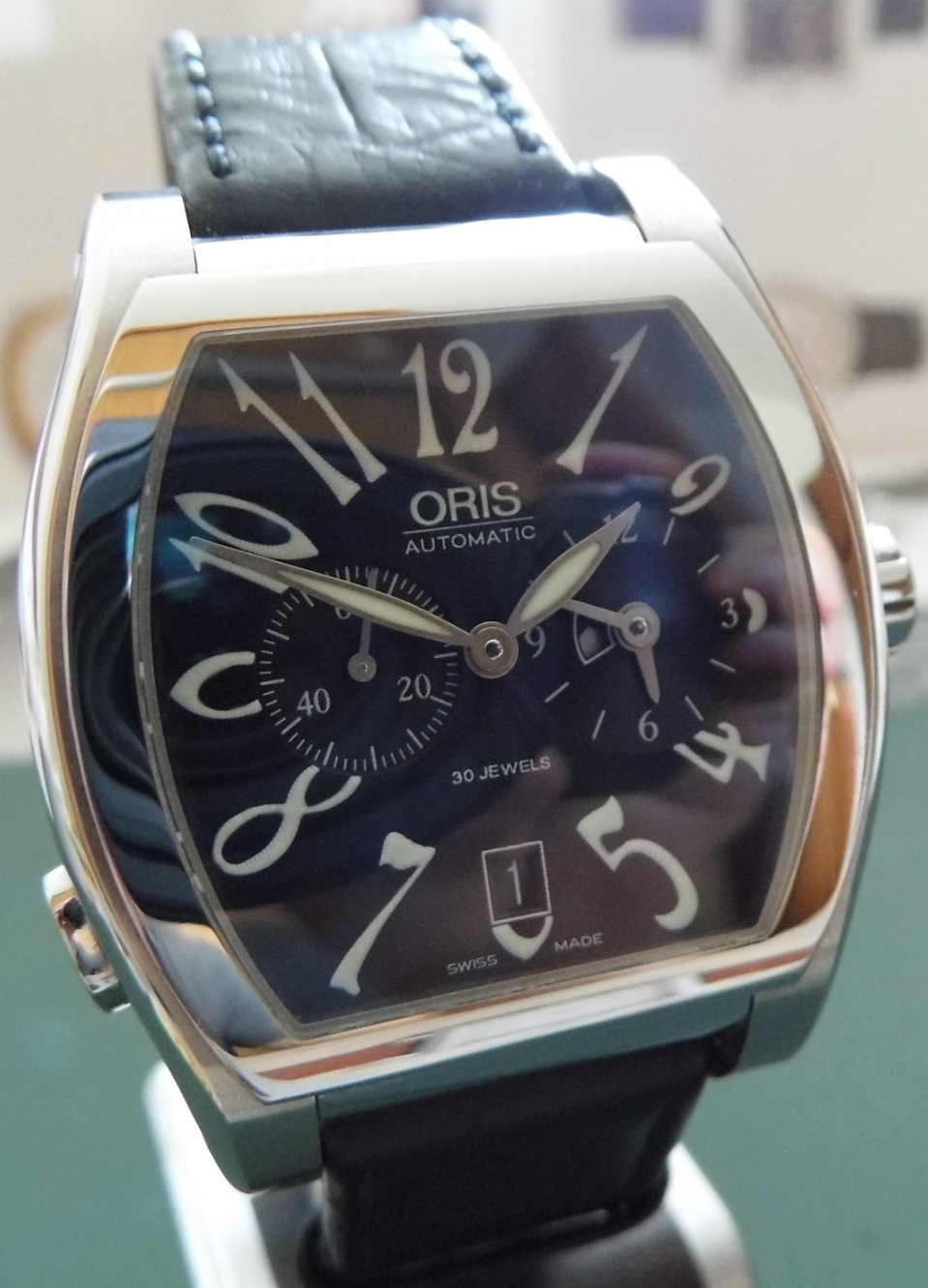 Oris Miles Worldtimer, Black Dial, Leather Strap