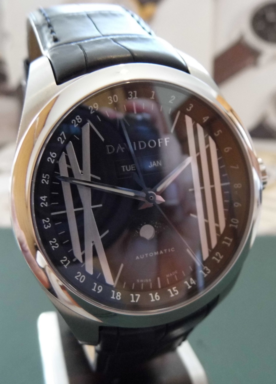 Davidoff Velocity Moonphase, Black Dial, Leather Strap