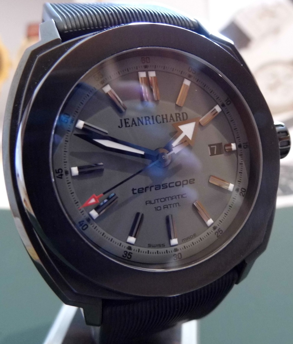 Jeanrichard Terrascope, Grey Dial, Black Rubber Strap
