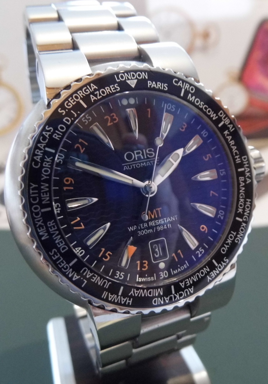Oris TT1 Divers GMT, Black Dial, Bracelet