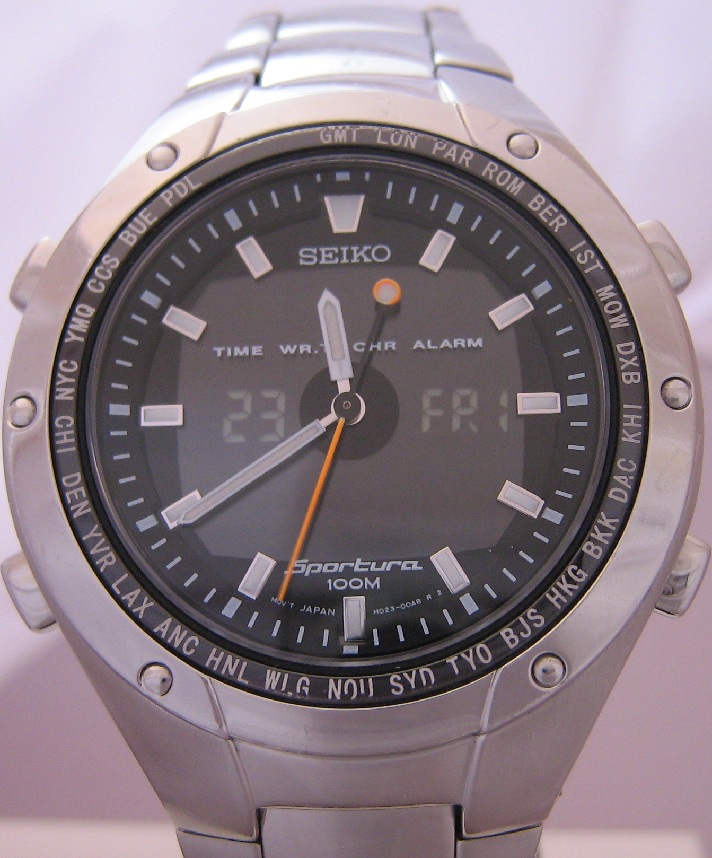 Seiko Sportura Duo Display, Black Dial With Bracelet