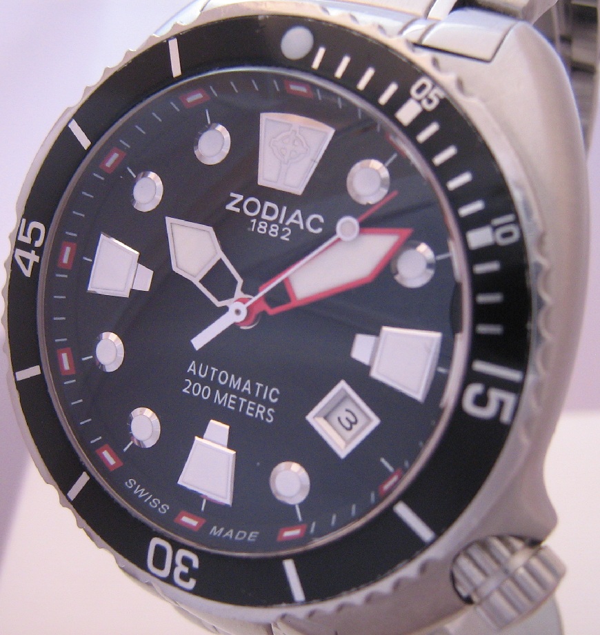 Zodiac Oceanaire, Black Dial With Steel Bracelet
