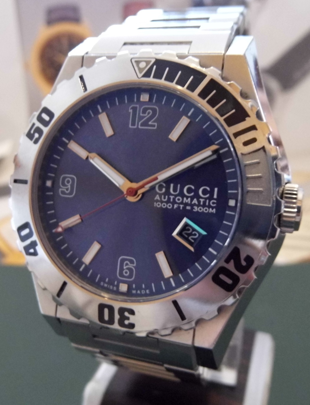 Gucci Pantheon Diver, Blue Dial, Steel Bracelet