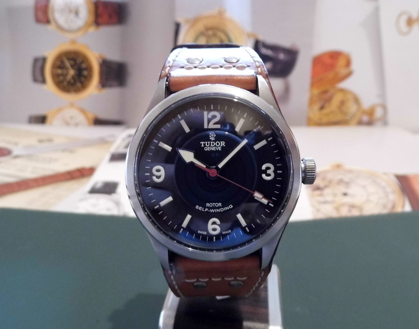 Tudor Heritage Ranger, Black Dial, Bund Strap