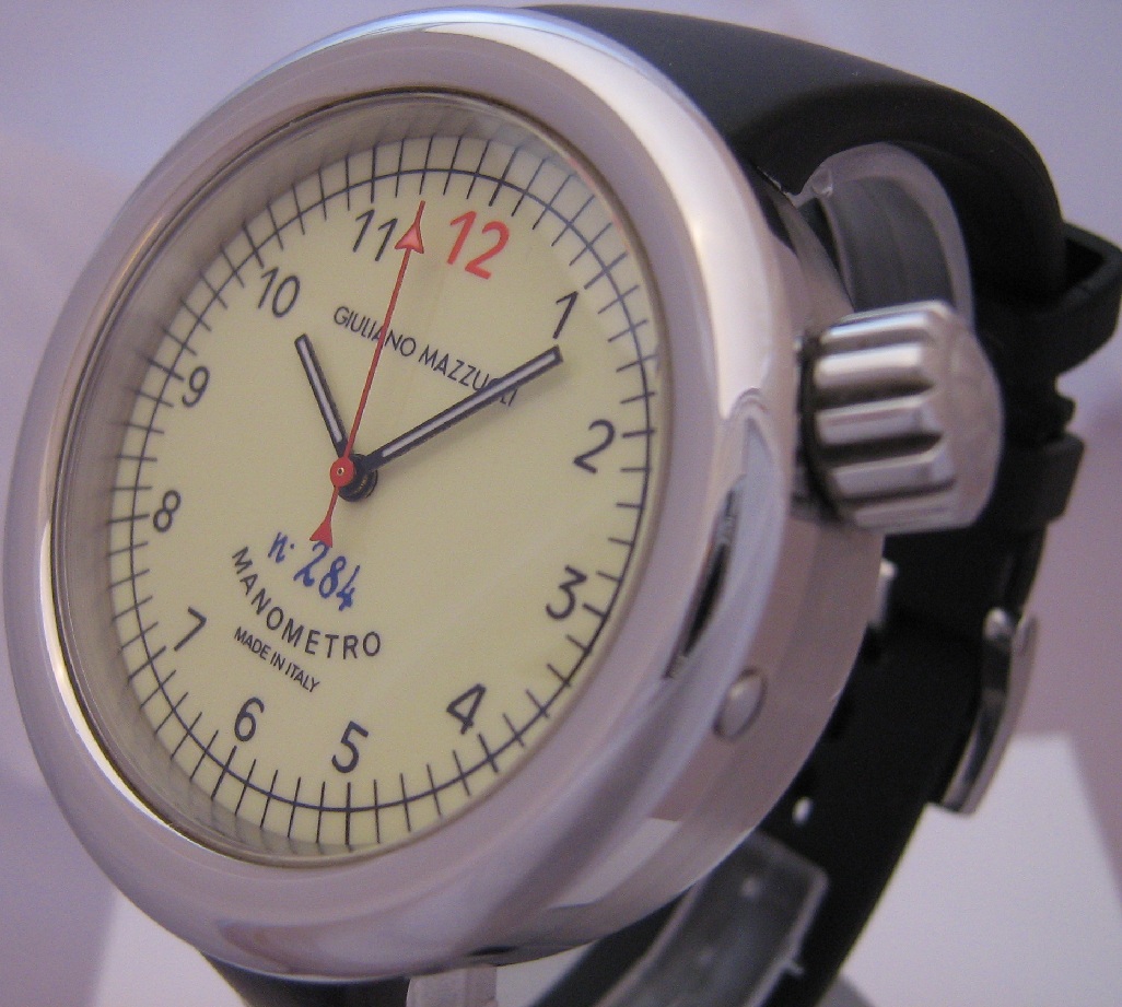 Giuliano Mazzuoli Manometro Millesimato, Cream Dial With Rubber Strap