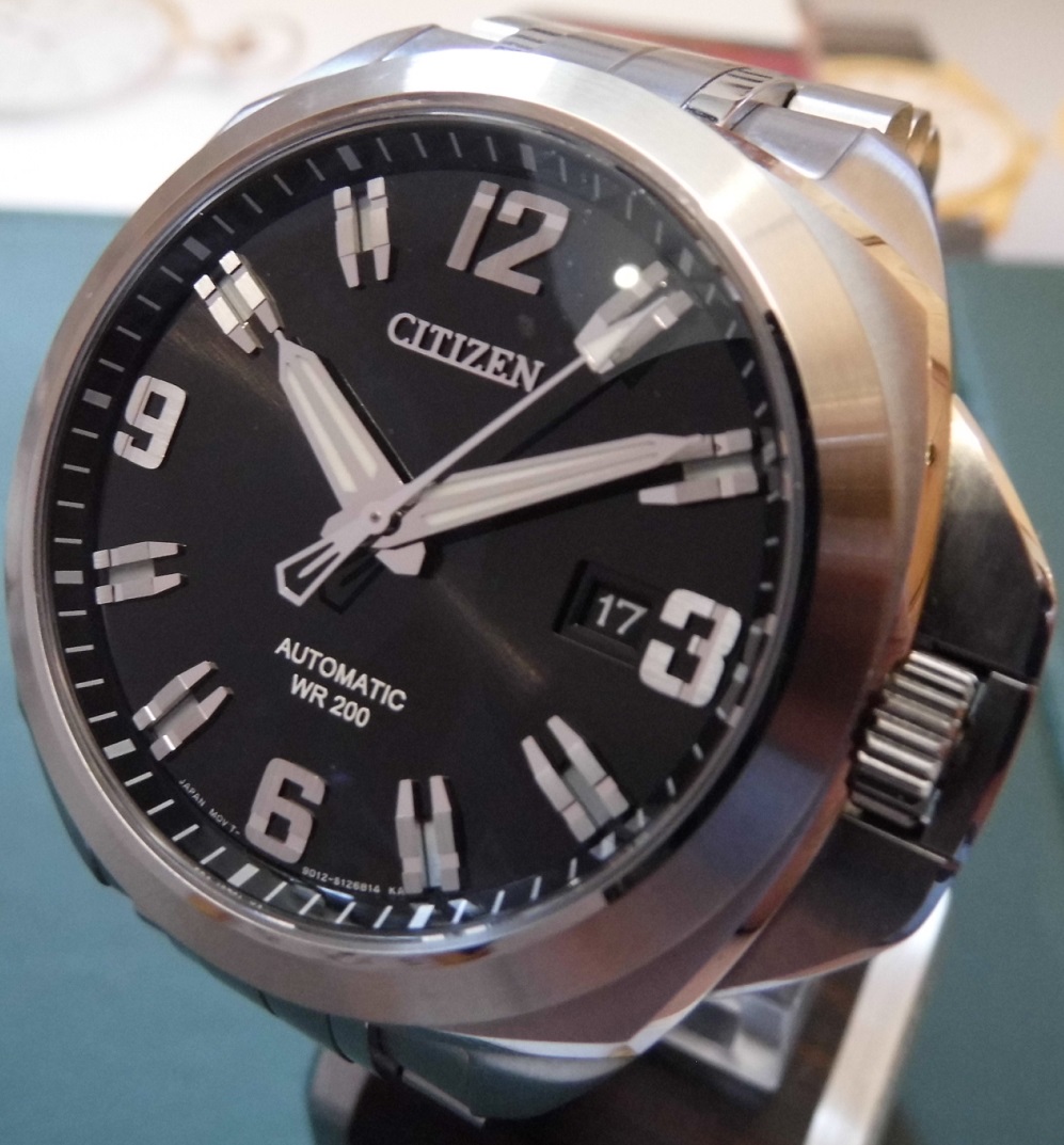 Citizen Signature Grand Touring, Black Dial, Bracelet