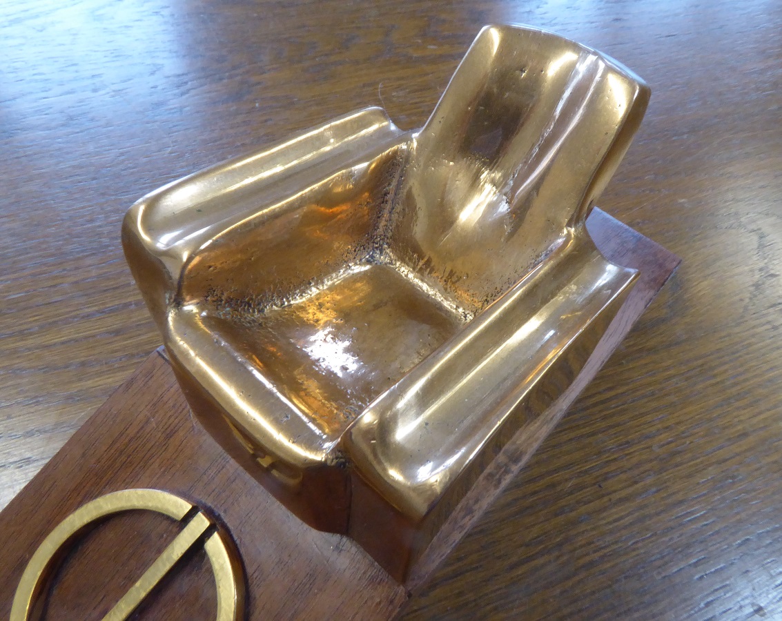 An Alfred Dunhill Pipe Stand / Desk Ornament