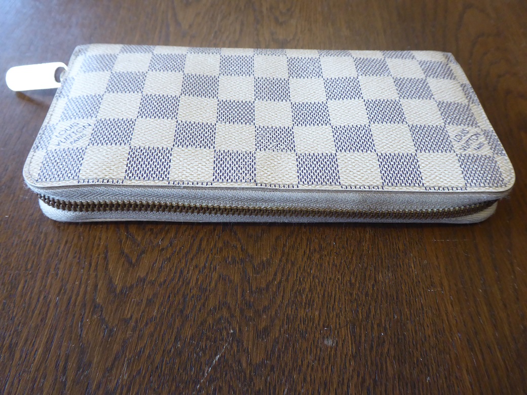 Louis Vuitton Damier Azur Balloon Zippy Wallet