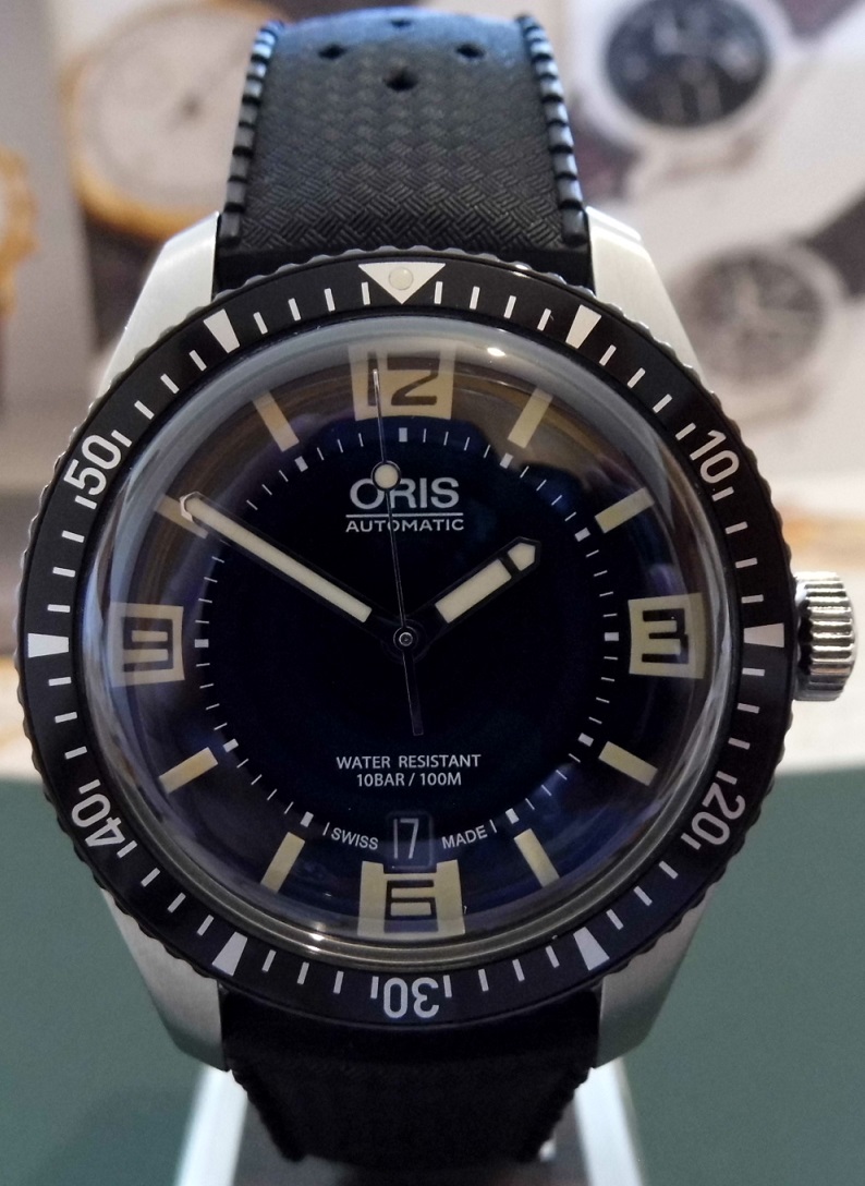 Oris 65 Divers, Black Dial, Rubber Strap
