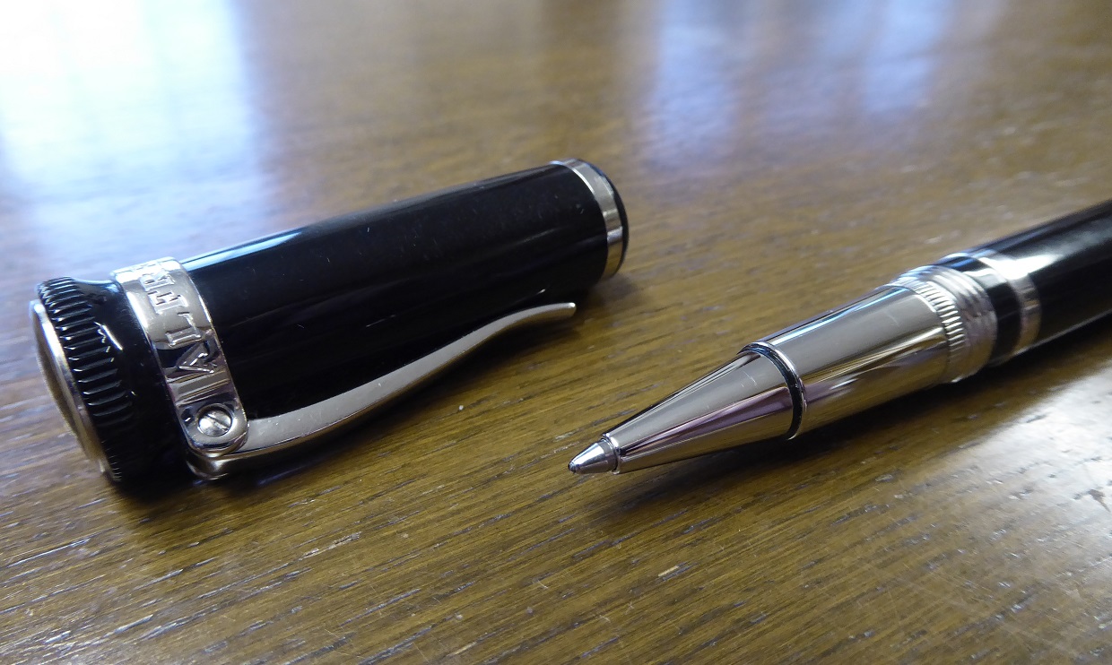 An Alfred Dunhill Sentryman Rollerball Pen