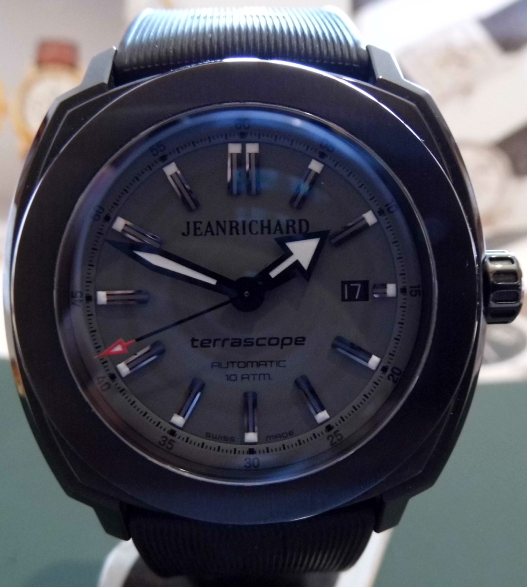 Jeanrichard Terrascope, Grey Dial, Black Rubber Strap