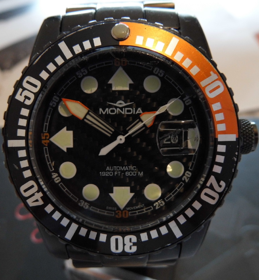 Mondia Wave, Black Carbon Dial, Black IP Bracelet