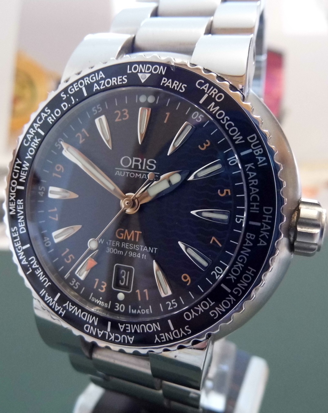 Oris TT1 Divers GMT, Black Dial, Bracelet
