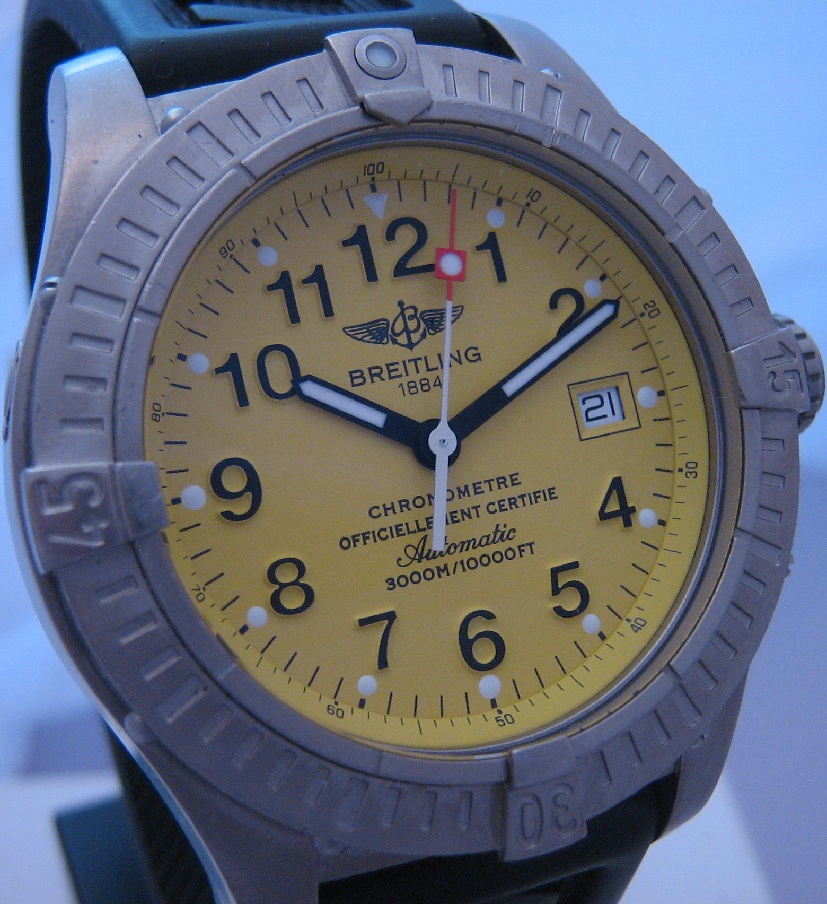 Breitling Avenger Seawolf, Yellow Dial, Rubber Strap