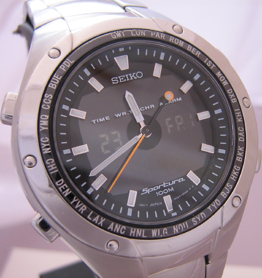 Seiko Sportura Duo Display, Black Dial With Bracelet