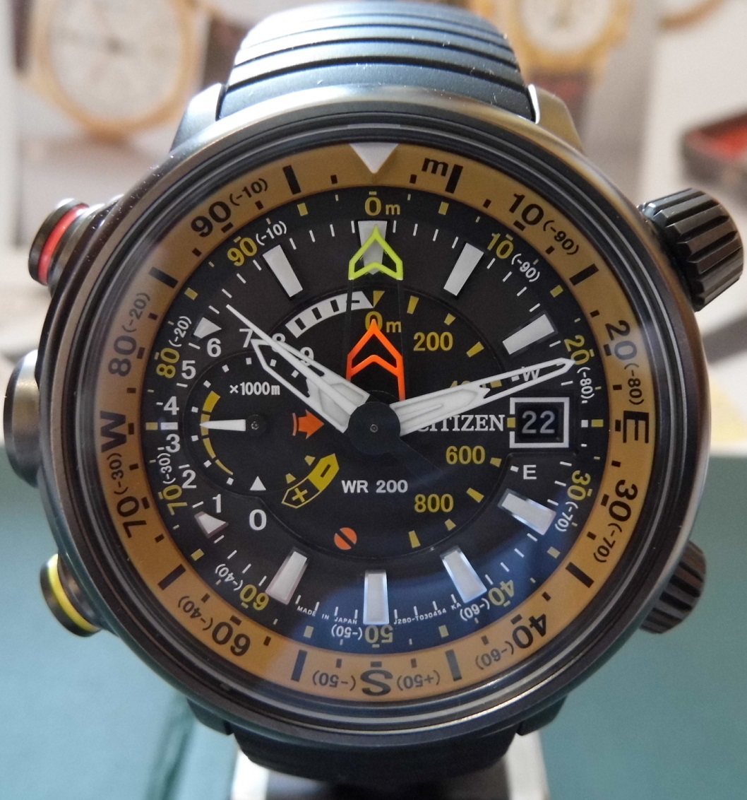 Citizen Eco Drive Altichron, Black Dial, Rubber Strap