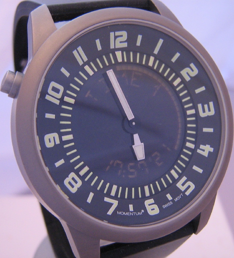 Momentum F3 Chronologic, Black Dial With Rubber Strap