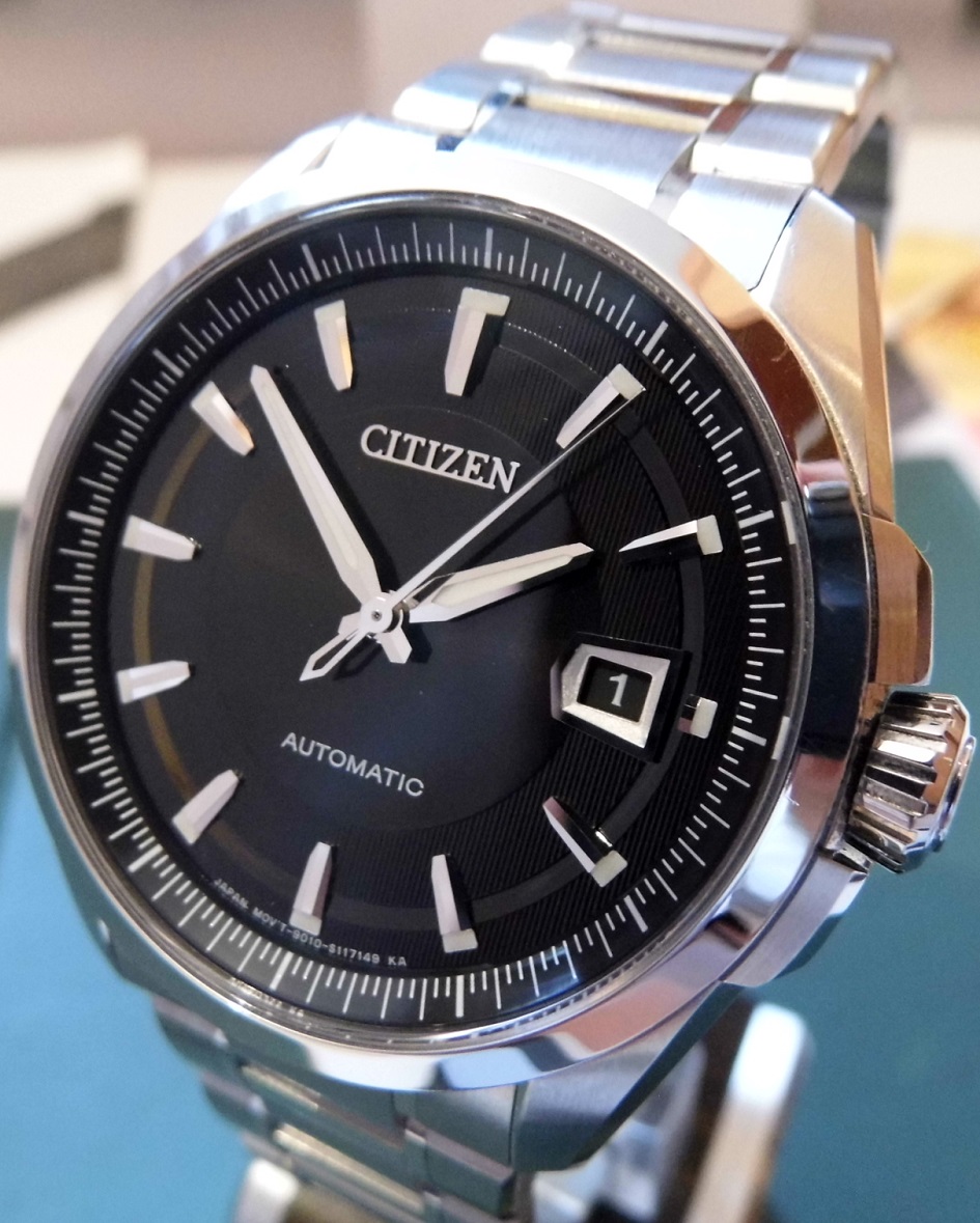 Citizen Signature Grand Classic, Black Dial, Bracelet