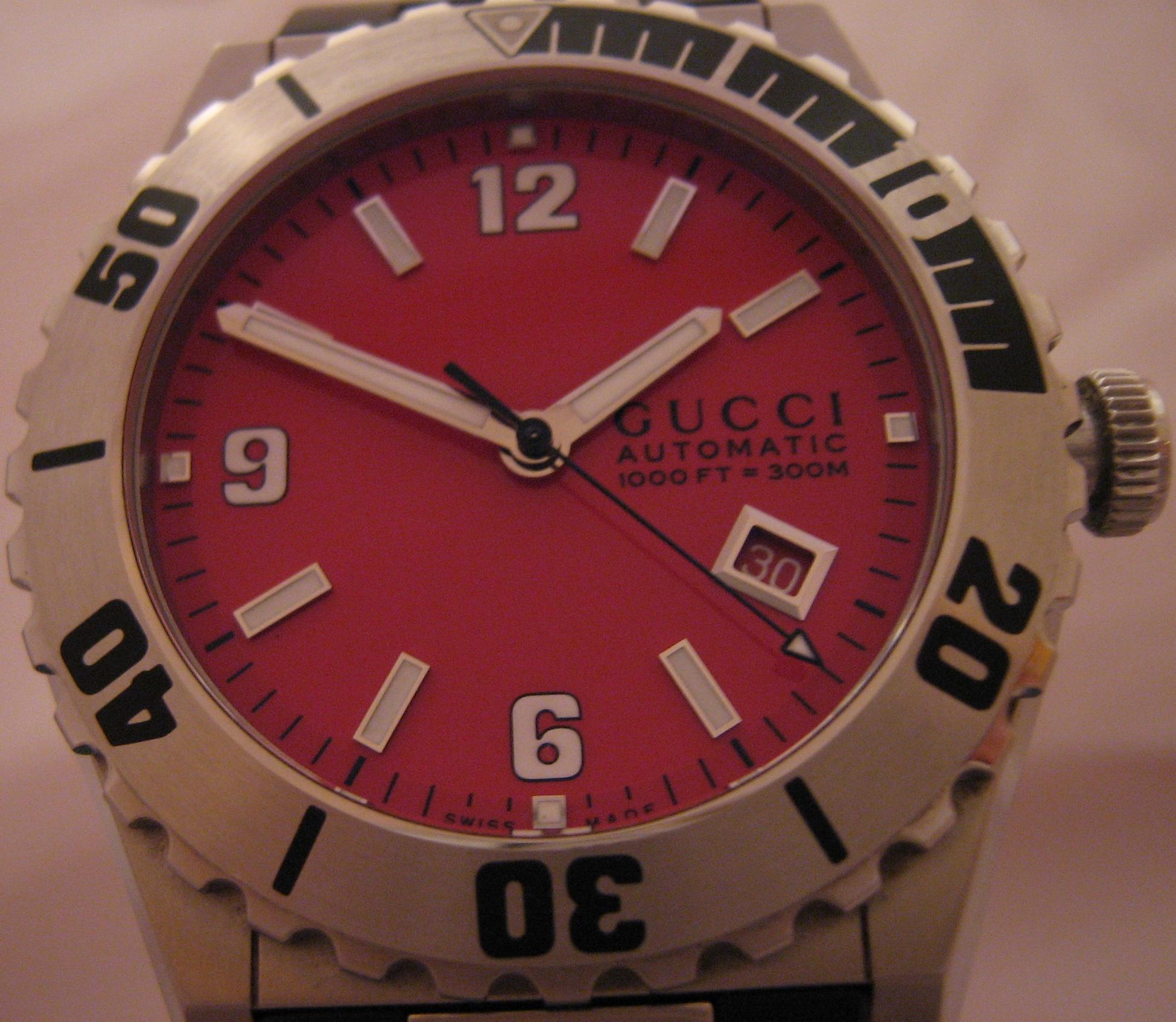 Gucci Pantheon Divers Watch, Red Dial With Steel & Rubber Bracelet