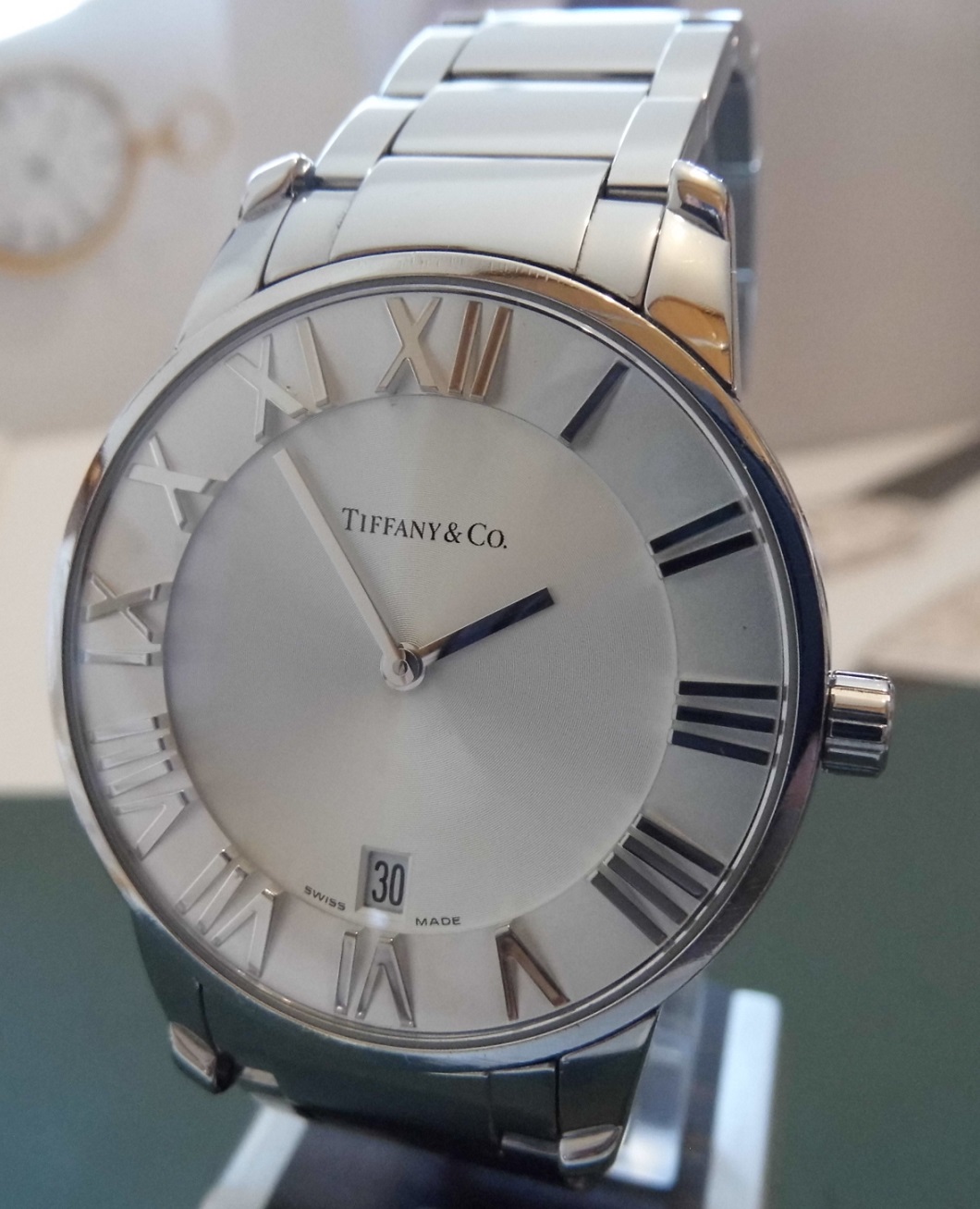 Tiffany & Co Atas 37.5mm Quartz, Silver Dial, Bracelet