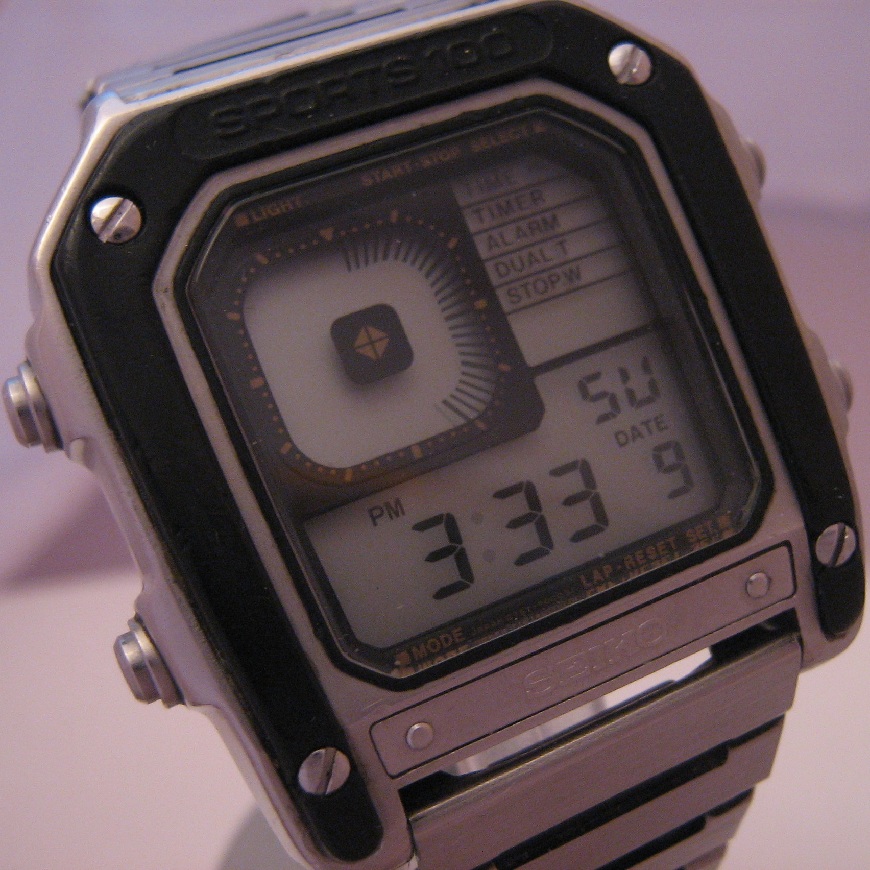 Seiko Sports 100 Octopussy, LCD Display, Steel Bracelet