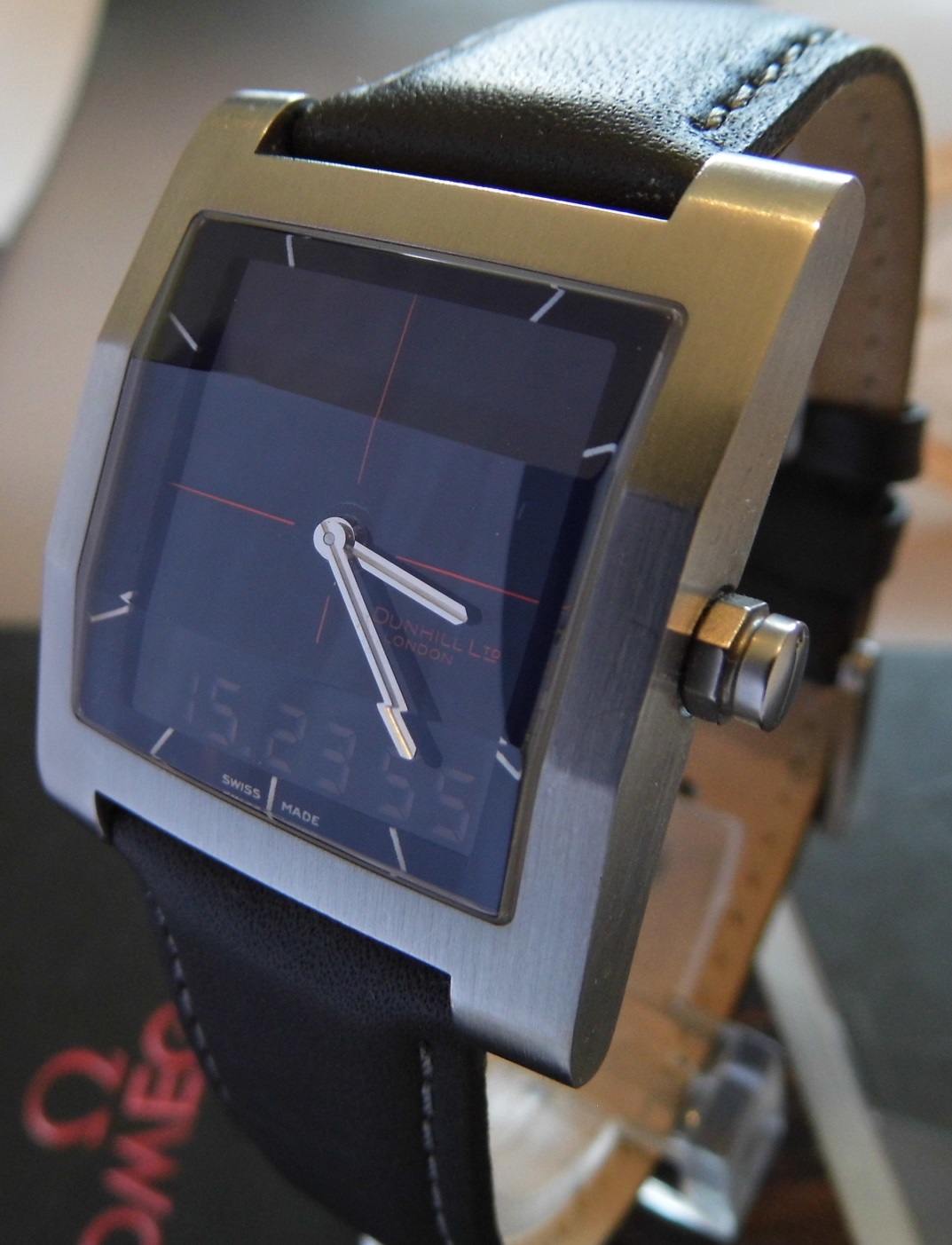 Dunhill DM7 Ana Digi, Black Dial, Leather Strap