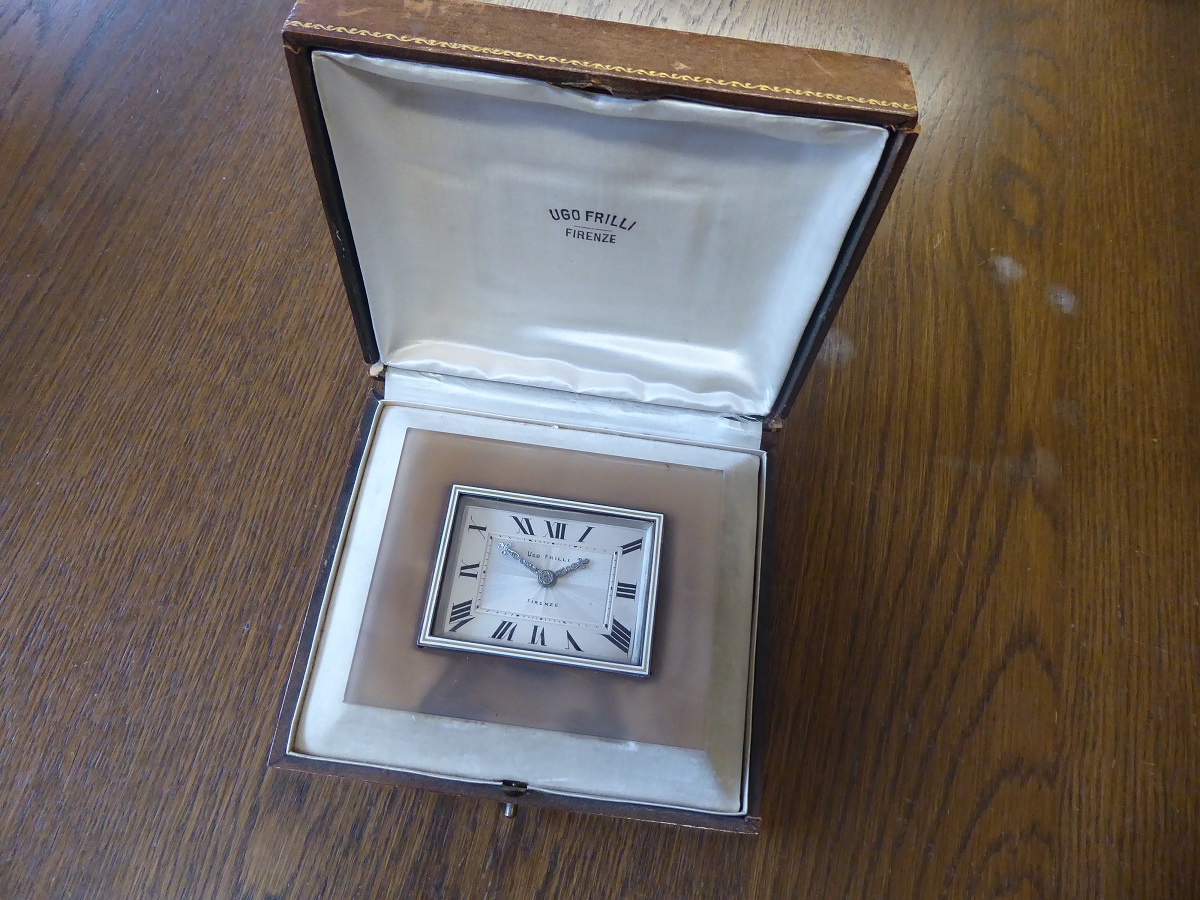 An Ugo Frilli Firenze Agate Desk Clock
